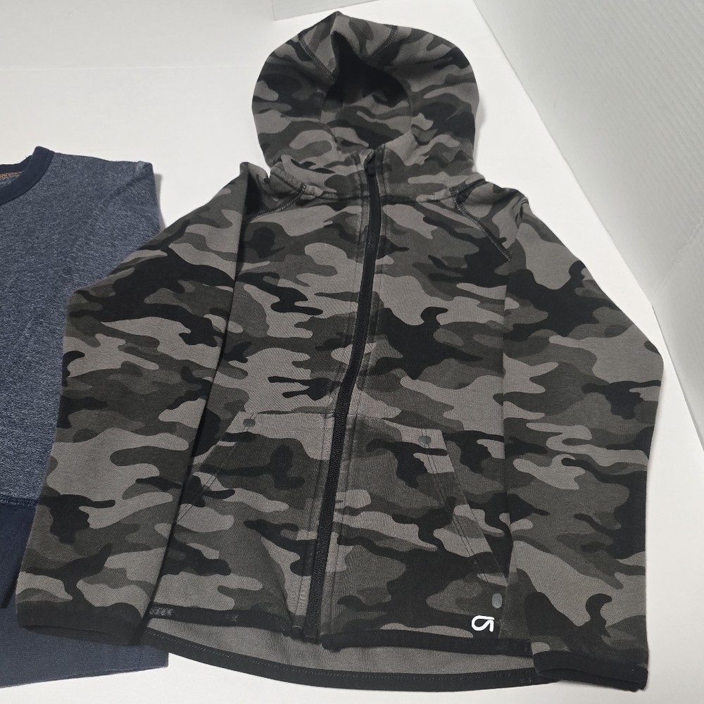 Youth Boy Size 6-7, 7 Camo and Blue Kids Hoodie and Sweatshirt Bundle - Picture 3 of 15